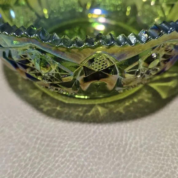 Vintage LE Smith Berry Bowl w/ Handle Green Carnival Glass Nappy Bowl Quintec - Picture 3 of 8